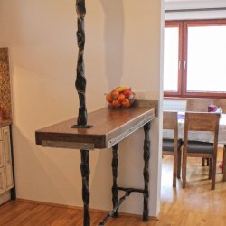 kovaný nábytok - barový stôl